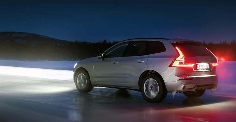 winter-test-235-60-r18-tuulilasi-2025-1