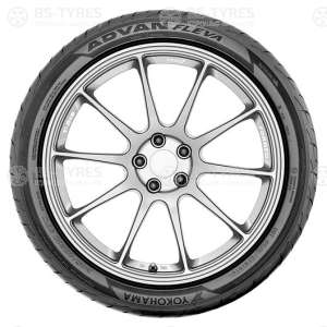 Yokohama Advan Fleva V701 225/50 R18 99W